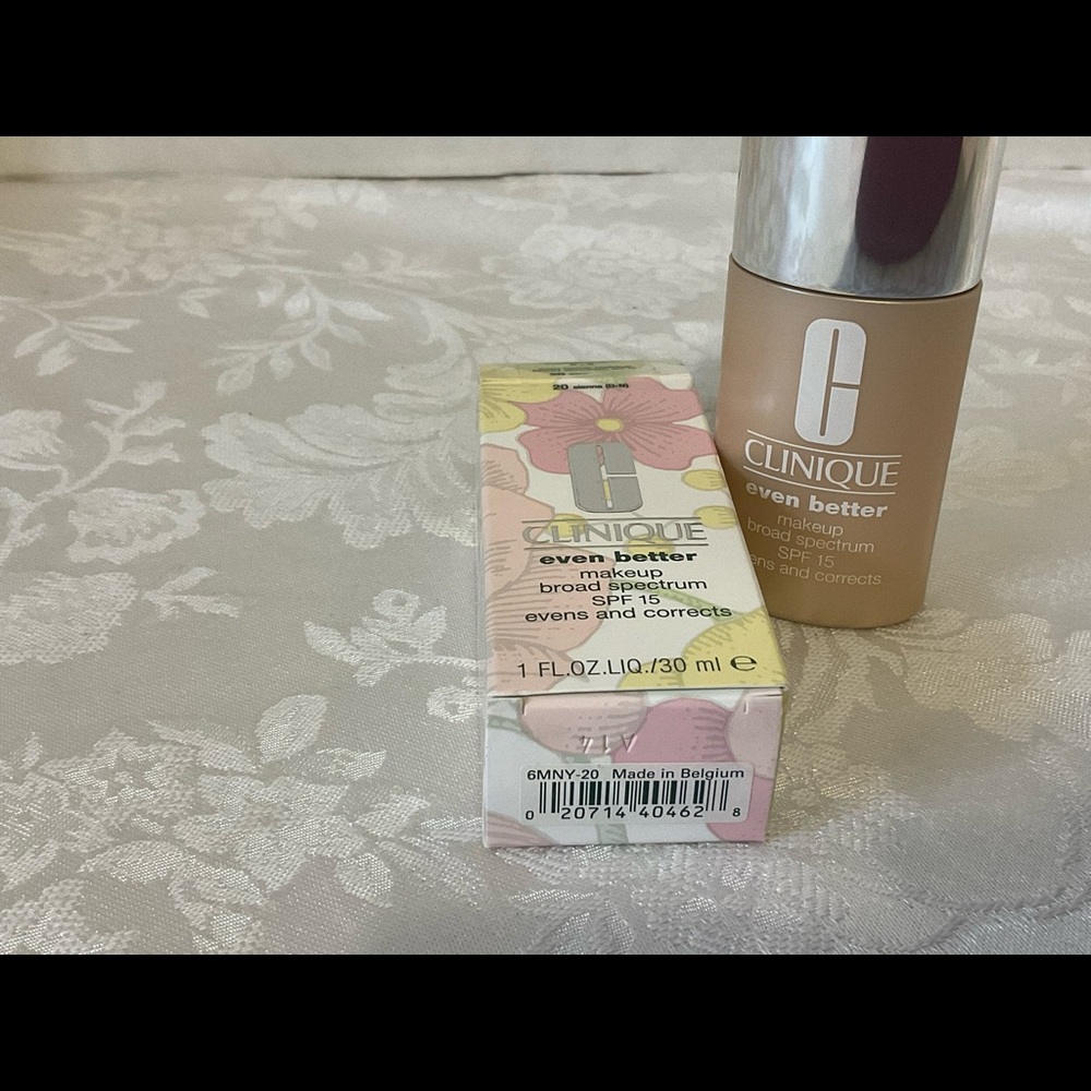 Clinique Even better makeup in Sienna #20 - Picture 4 of 5